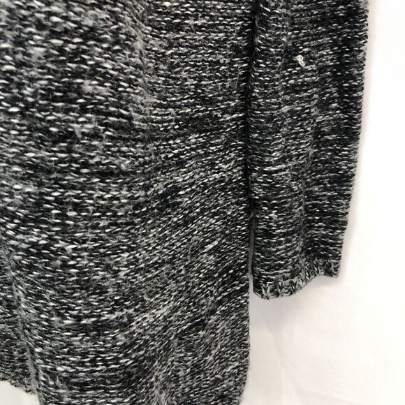 VINTAGE HAVANA Anthropologie Size M Gray Black White Knit Soma V Back Fringe - Picture 5 of 11
